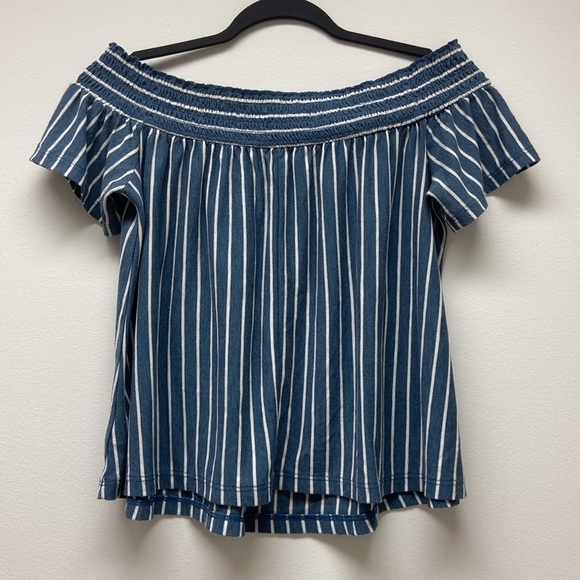 American Eagle Outfitters blue/white striped off shoulder top size‎ S - Picture 2 of 5